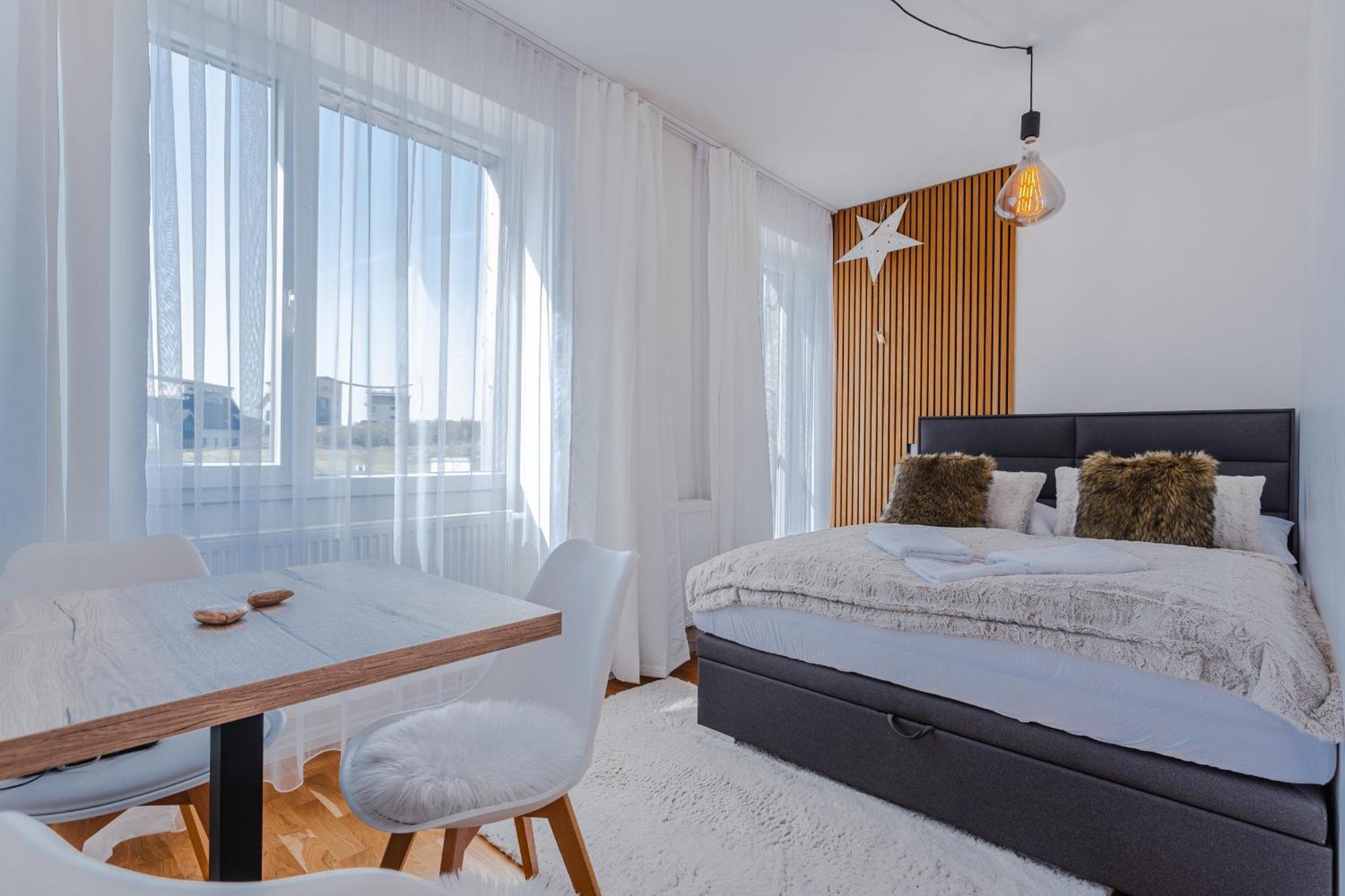 Meadows Apartments Klinovec โลชนา โปด กลิโนฟเซม ภายนอก รูปภาพ